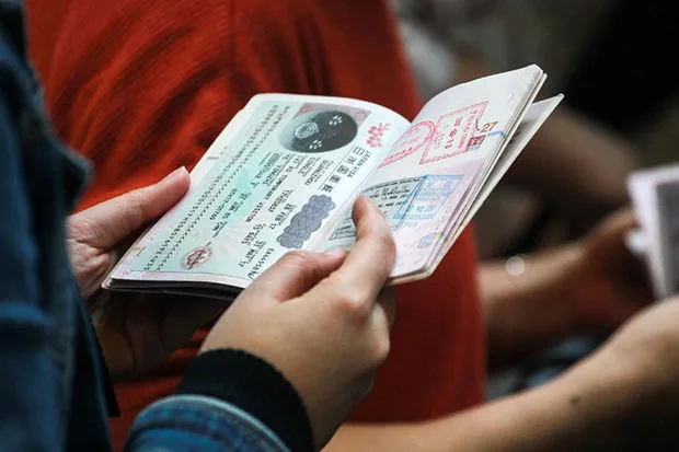 Ruslara viza verilişi dayandırılır