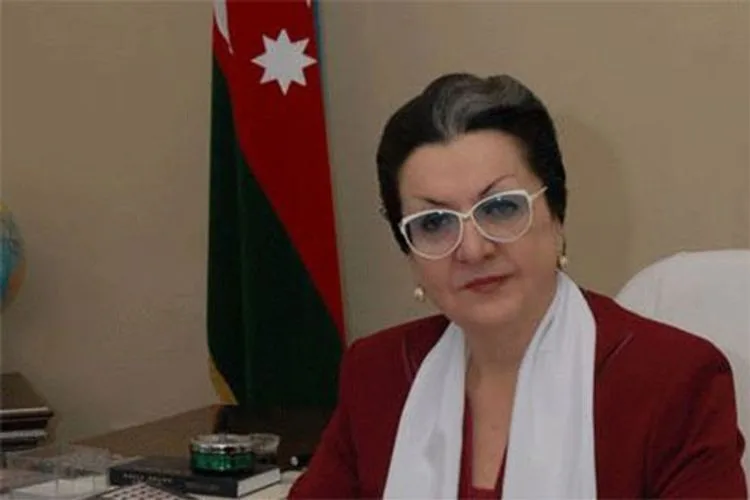 Lalə Şövkətin partiyası da fəaliyyətini dayandırdı