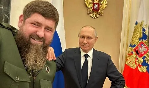Kadırov Putinlə selfi paylaşdı
