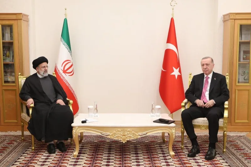 Ərdoğan İbrahim Rəisi ilə telefon danışığı apardı