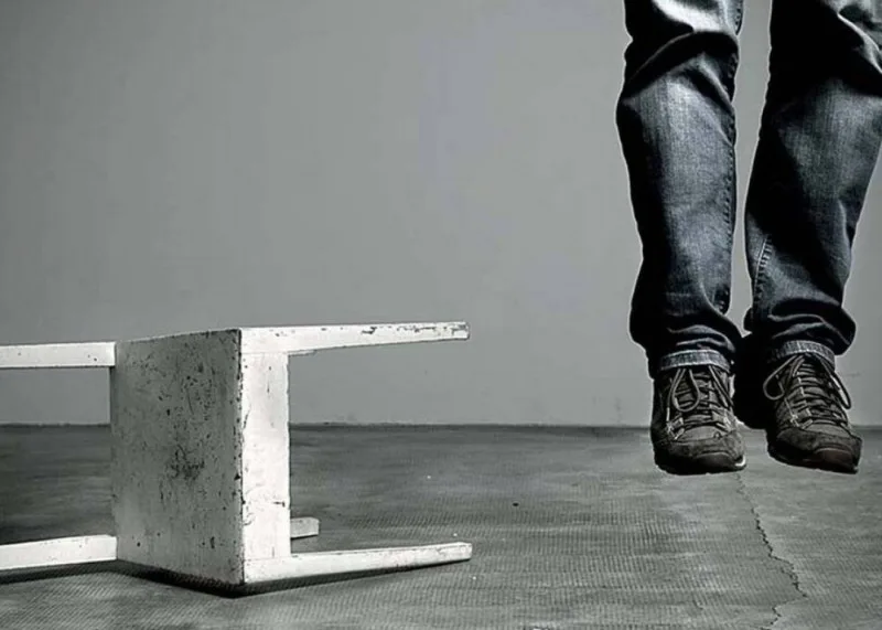 Ağdamda 3 uşaq atası intihar etdi