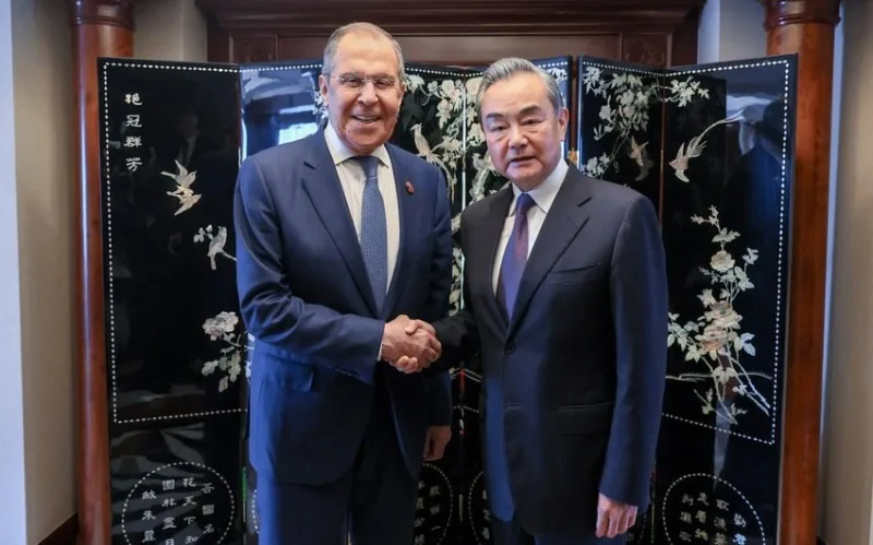 Lavrov çinli həmkarı ilə görüşdü