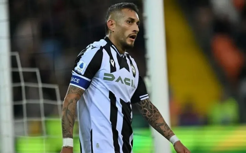 "Beşiktaş" argentinalı futbolçu ilə anlaşdı
