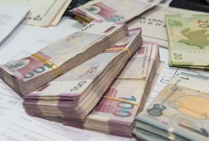 İşlədiyi şirkətin 90 min manatını mənimsədi