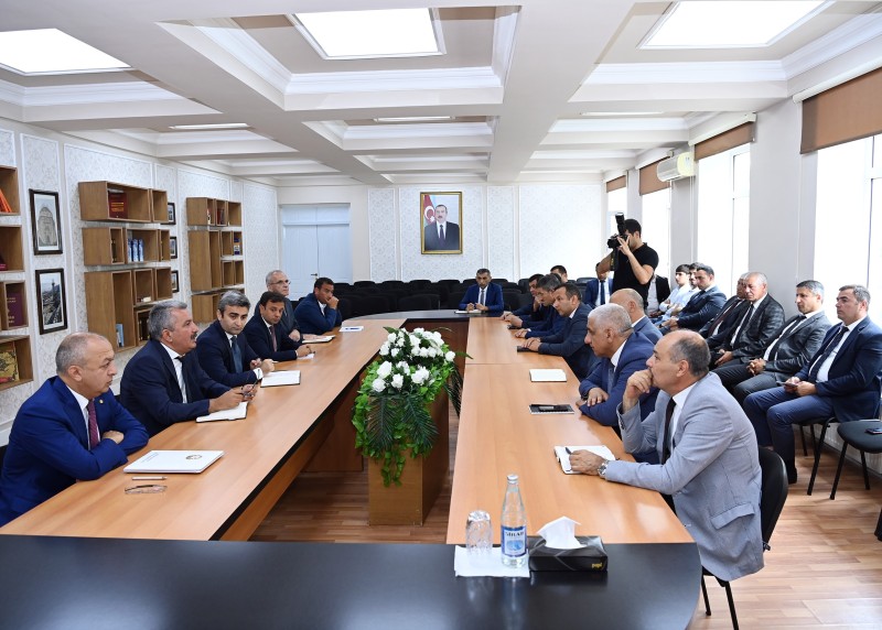 “Azərişıq” ASC Şamaxıda sahibkarlarla görüş keçirib - FOTOLAR