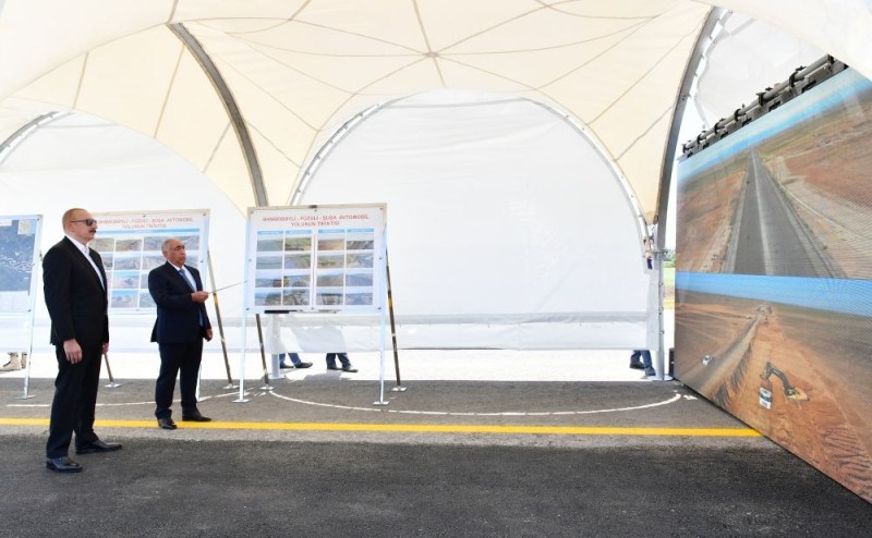 Prezident yol tikintisi ilə tanış oldu - YENİLƏNİB