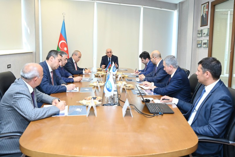 Əli Əsədov Bakı gəmiqayırma zavodunda oldu - FOTOLAR