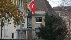 İzmirdəki İsveç Konsulluğuna silahlı hücum edildi