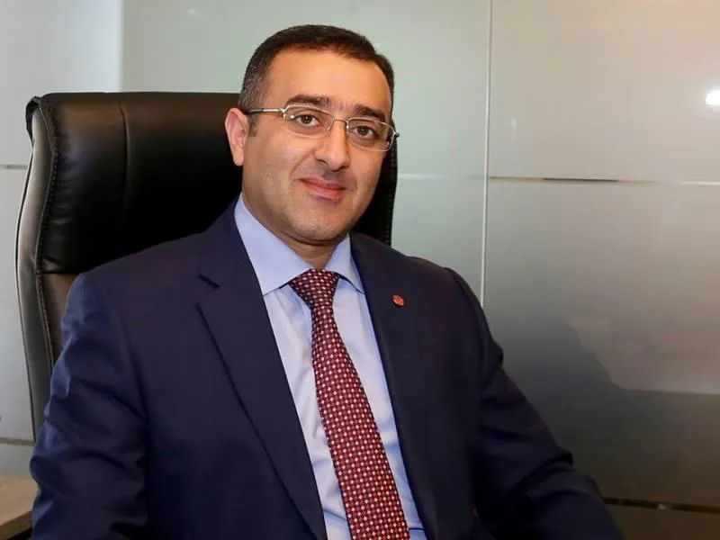 Tanınmış jurnalist işindən ayrıldı