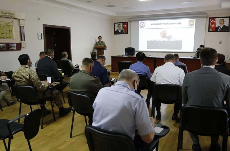 Müdafiə Nazirliyi brifinq keçirdi