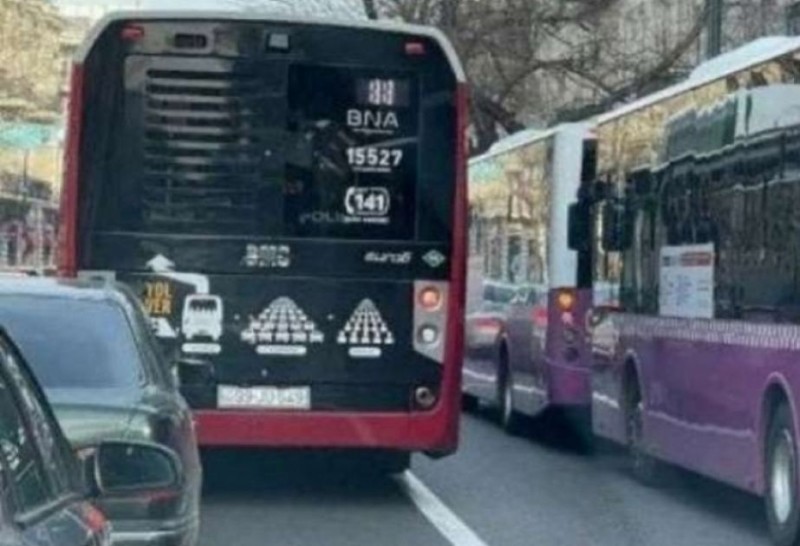 108 avtobus mənzil başına GECİKİR