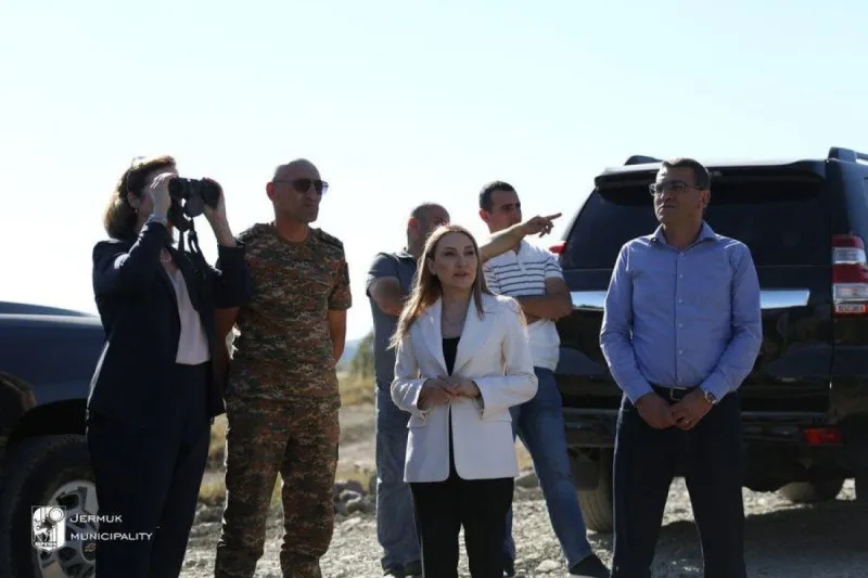 ABŞ-ın Ermənistandakı səfiri Azərbaycan sərhədində - FOTO