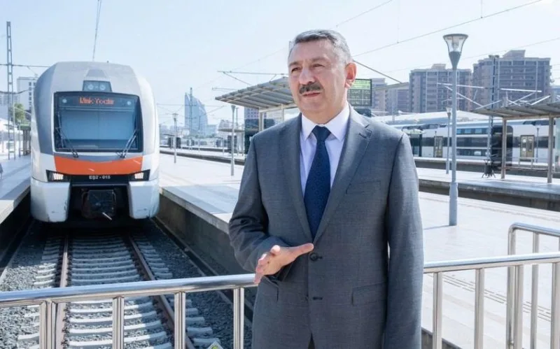 Qatarlar niyə gecikir? - Qurum rəsmisi açıqladı
