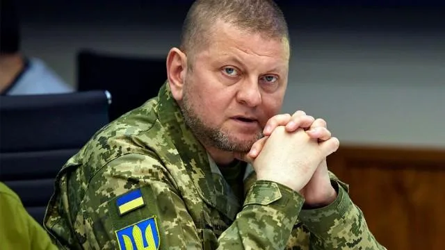 Ukrayna Ordusunun Baş Komandanı gizli hərbi şura keçirib