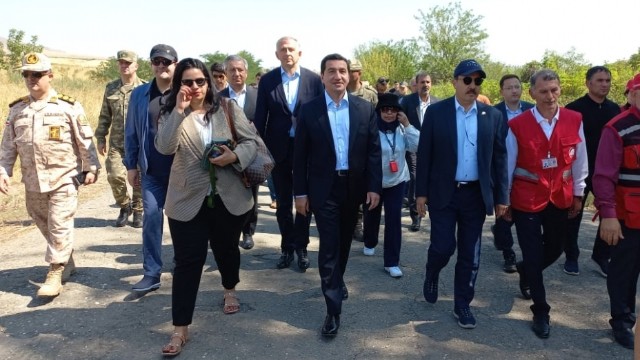 Diplomatlar Xankəndinin girişində... - YENİLƏNİB