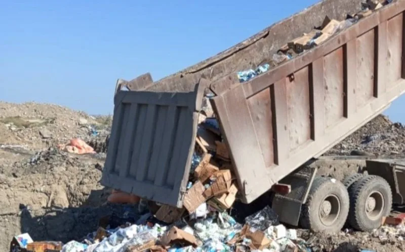 İstehlaka yararsız süd məhsulları məhv edildi