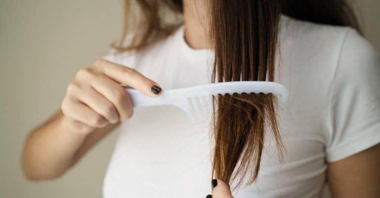 Saçımız niyə yağlanır?- Dermatokosmetoloq AÇIQLADI