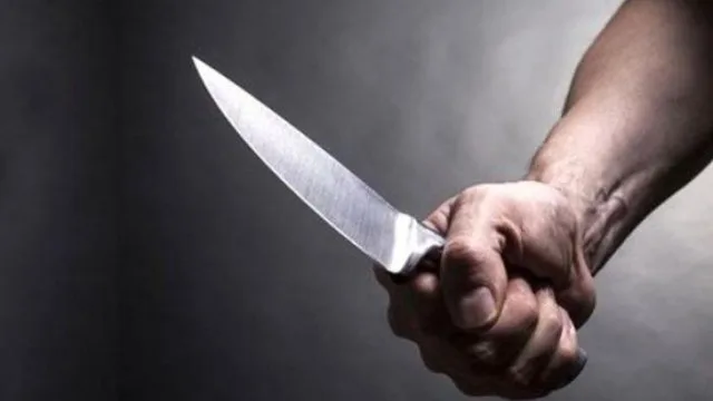 Şamaxıda kişi arvadını və bacısını bıçaqladı