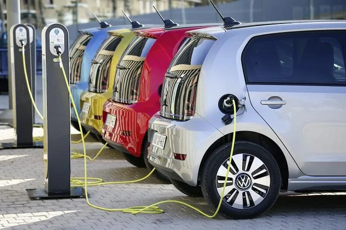 Azərbaycana elektromobil idxalı ARTDI
