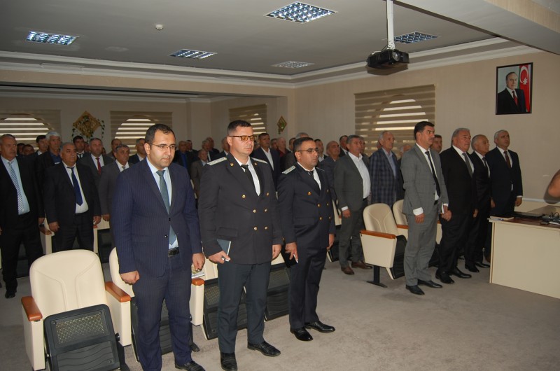 İmişlidə bələdiyyələrlə görüş olub - FOTOLAR