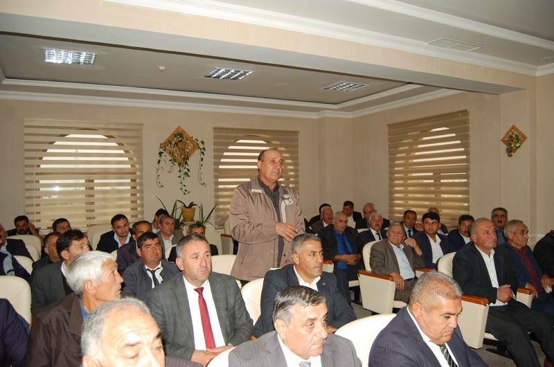 İmişlidə bələdiyyələrlə görüş olub - FOTOLAR