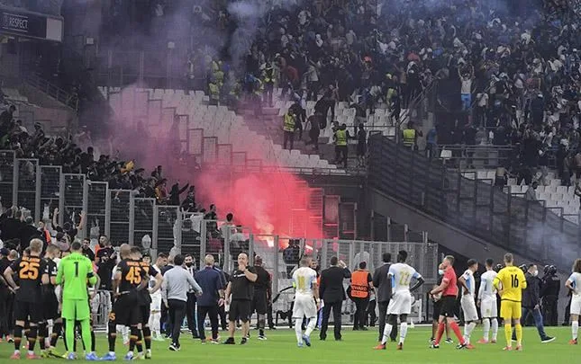 UEFA "Qalatasaray"ı cərimələdi