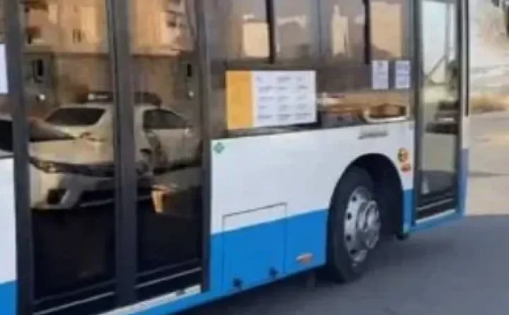 İrəvanda avtobus atəşə tutuldu