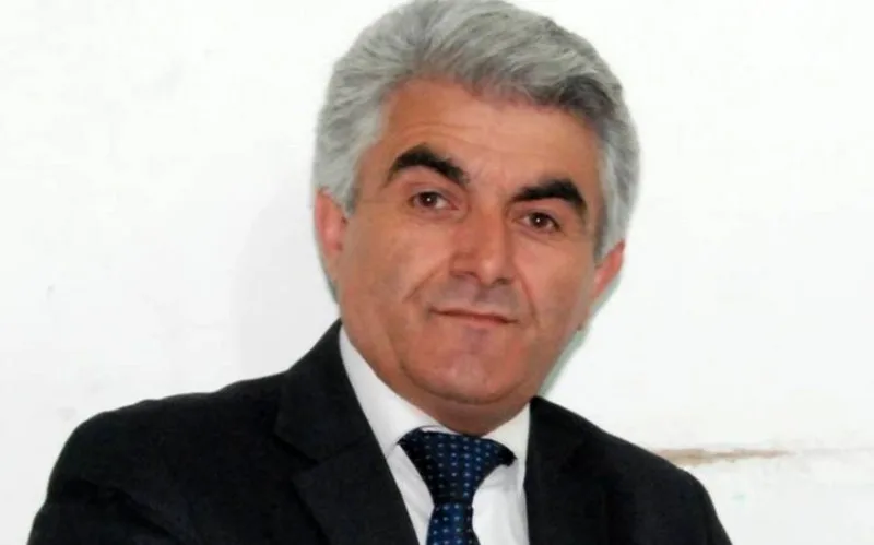 Şair Balayar Sadiq insult keçirdi