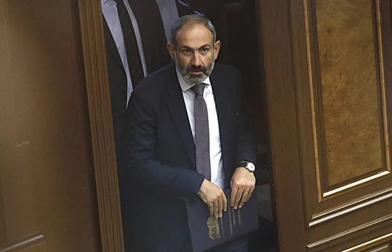 Paşinyan indi də “qaçqın məsələsi” ilə siyasi alver edir