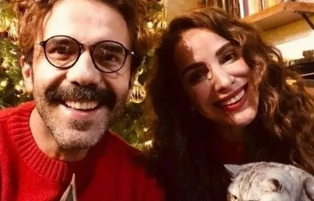 6 illik sevgi 6 ay əvvəl bitibmiş -FOTOLAR