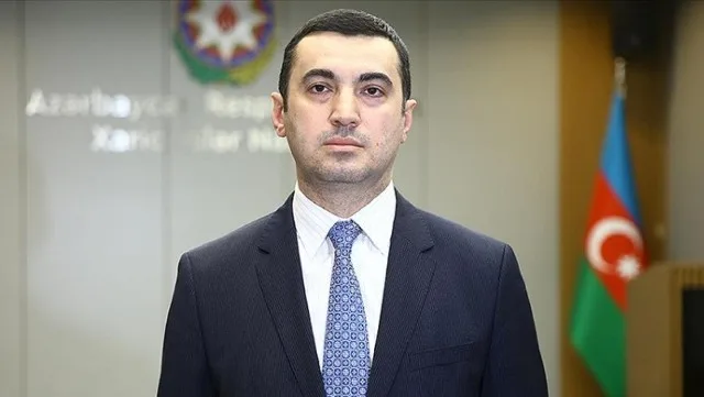 XİN-dən fransalı nazirin fikirlərinə REAKSİYA