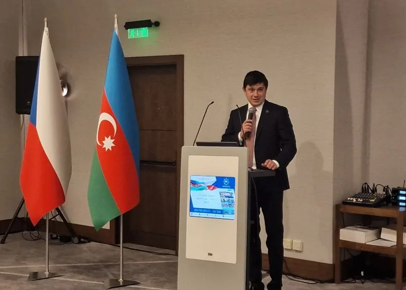 Fuad Muradov Praqada Azərbaycan icması ilə görüşdü