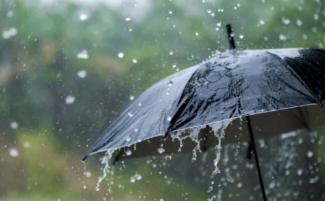 Oktyabrda Azərbaycana düşən yağıntının həcmi AÇIQLANDI