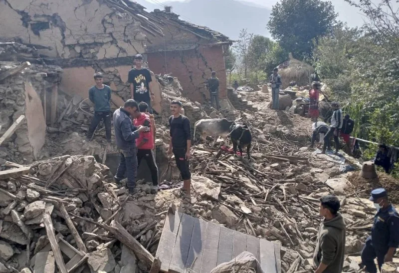 Nepalda GÜCLÜ ZƏLZƏLƏ: Ölənlərin sayı artdı - YENİLƏNİB