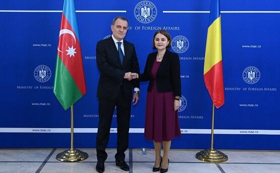 Azərbaycan və Rumıniya XİN başçıları təkbətək görüşdü
