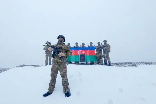 Əlahiddə Ümumqoşun Ordunun Xüsusi Təyinatlıları “Qapıcıq” zirvəsinə yürüş ediblər - FOTO