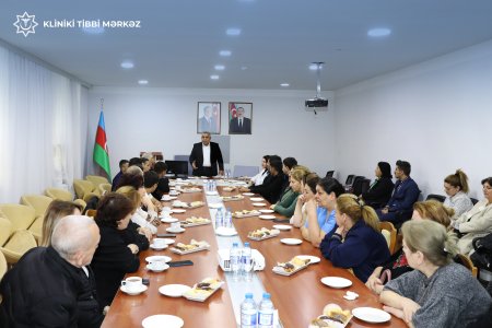 Xəstəxanada şəhid ailələri və qazilərlə görüş oldu - FOTOLAR