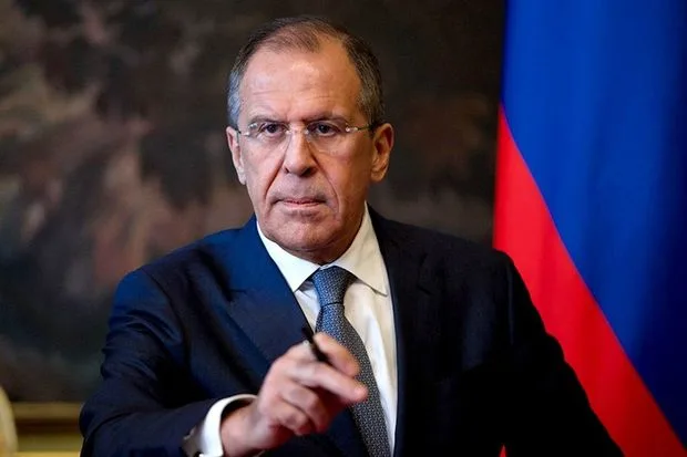 Lavrov: “Qərb Ermənistanın könlünü alır”