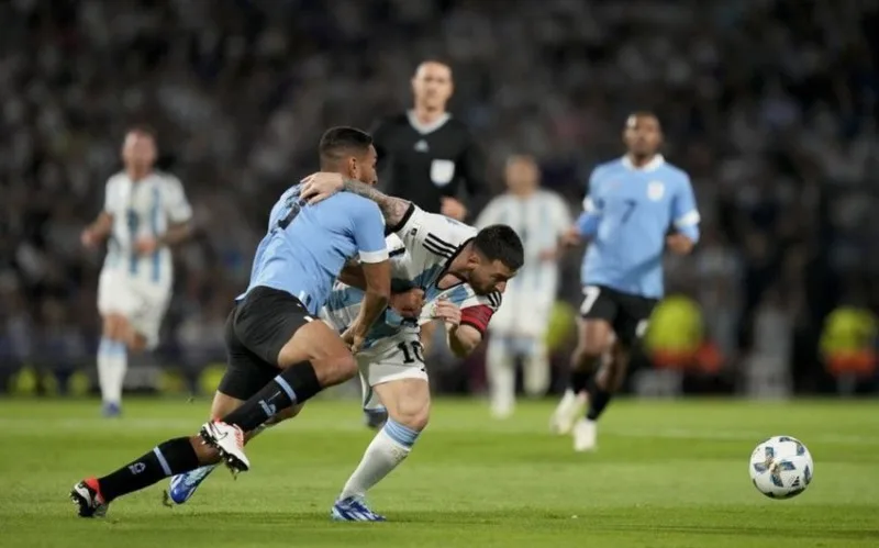 Argentina və Braziliya yığmaları uduzdular