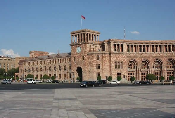 Ermənistan KTMT-nin yardımından imtina etdi