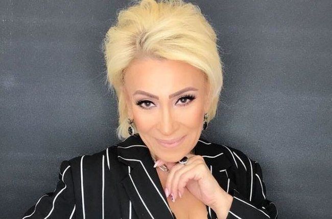 Nahidə Orucova EVİNİ SATIR