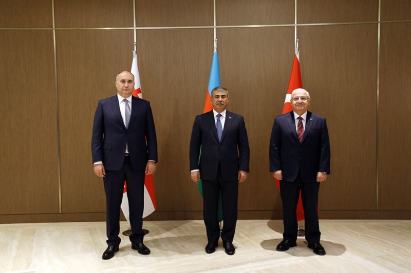 Azərbaycan-Türkiyə-Gürcüstan müdafiə nazirlərinin görüşü  olacaq