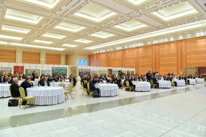 Aşqabadda Türkmənistan - Azərbaycan biznes forumu keçirildi