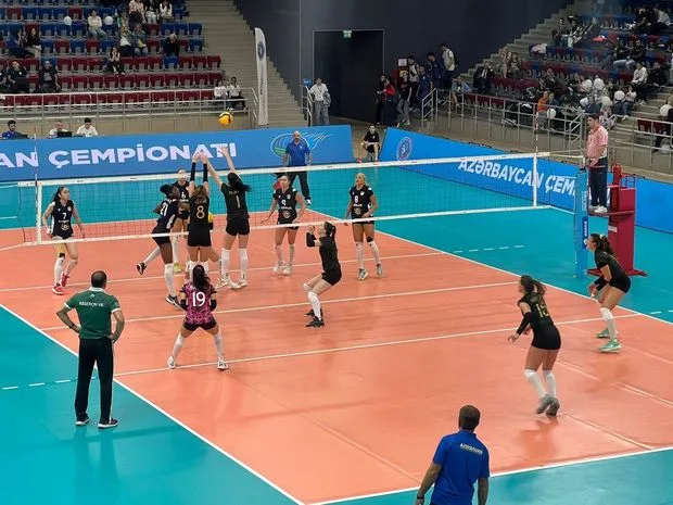 Qadın voleybolçular arasında III tura start verilib