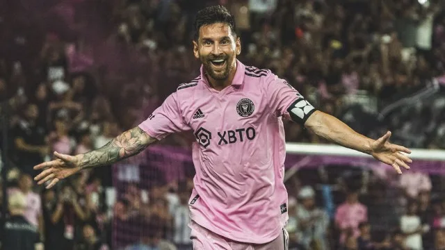 "Qələbə qazanmağımı Allah istədi" - Messi