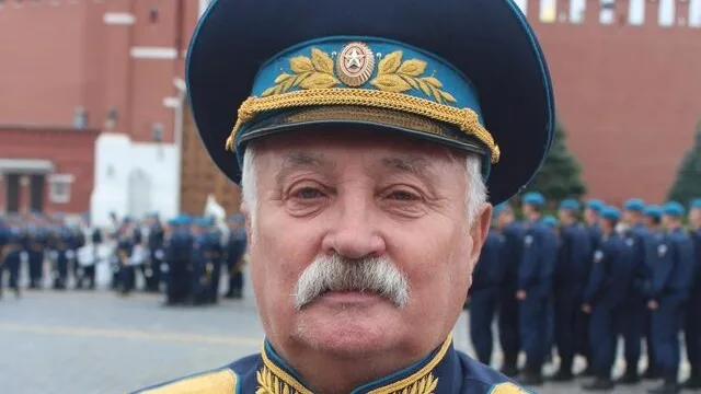 SSRİ-nin tanınmış generalı dünyasını dəyişdi