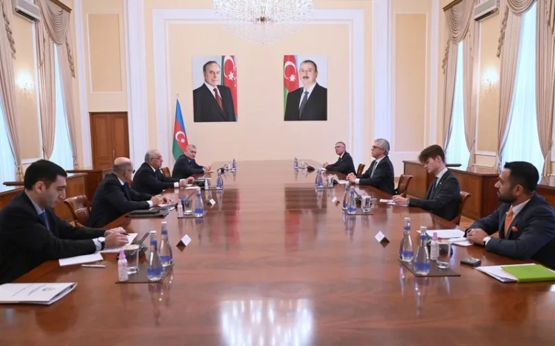 Əli Əsədov Lord Offordla görüşüb