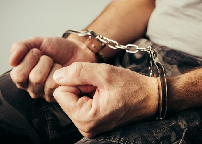 5 min manat oğurlayan əcnəbi vətəndaş TUTULDU
