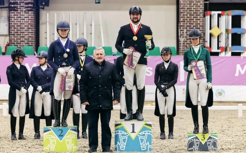 İdmançımız Rusiyada keçirilən atçılıq yarışlarında 2 medal qazanıb