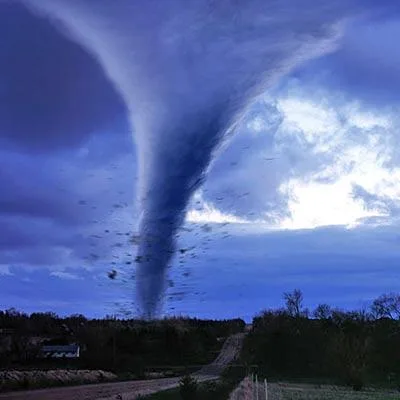 Tornado bir neçə nəfərin həyatına son qoydu